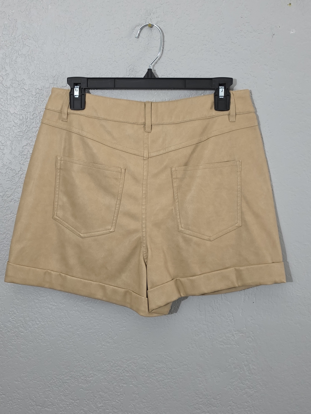 Anthropologie Avec Les Filles Cuffed Faux Leather Shorts Tan High Rise Womens 28 - Picture 6 of 9